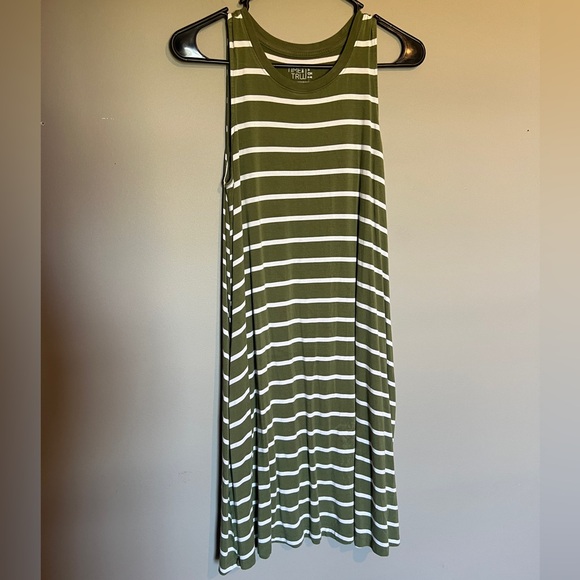 Time and Tru Dresses & Skirts - Time & Tru Green and White Striped Sleeveless Dress Size Small